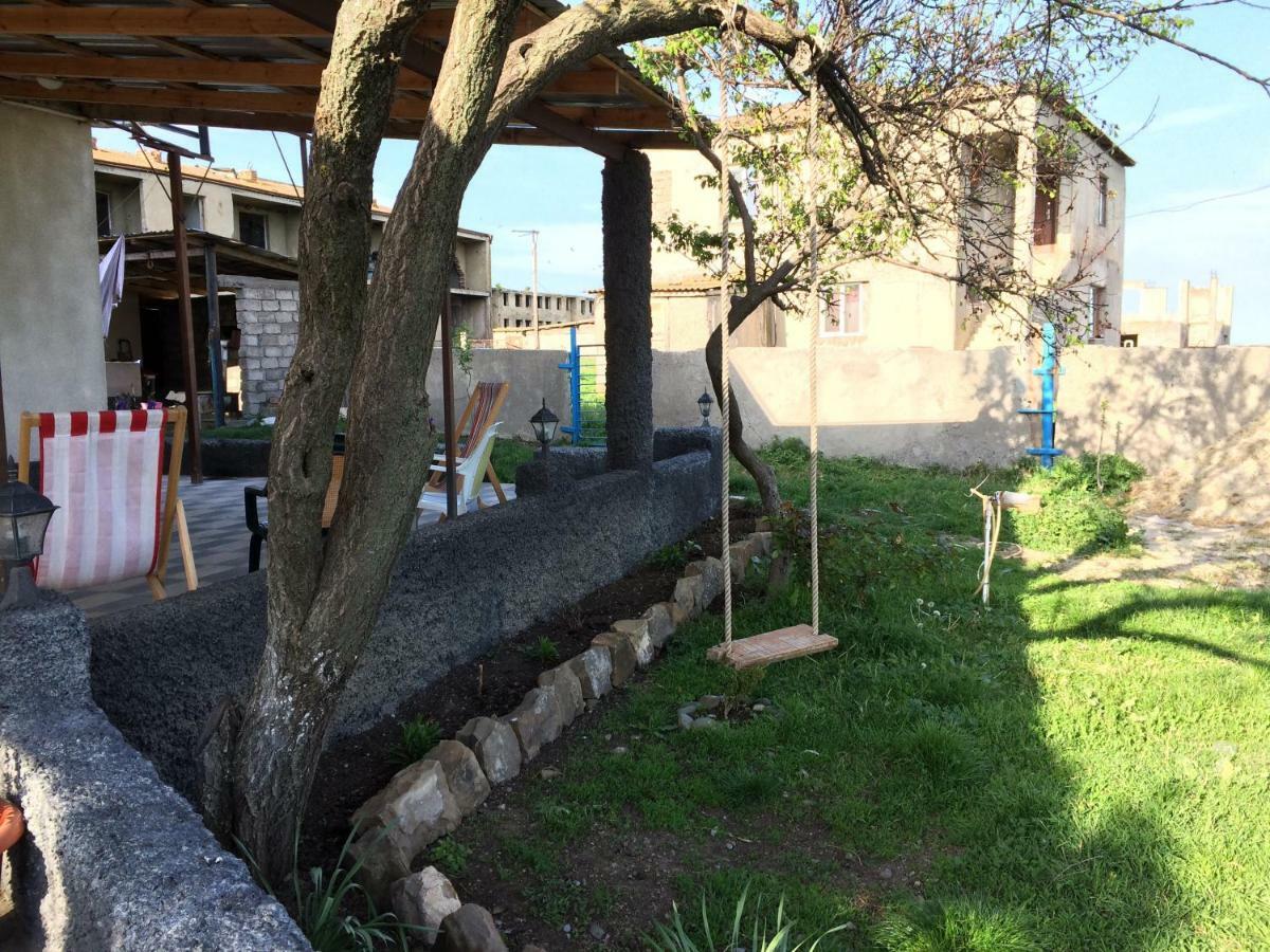 Mamuka'S Guesthouse Udabno Bagian luar foto